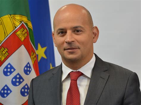 ministro das finanças portugal